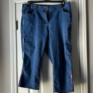 Capri denim jeans